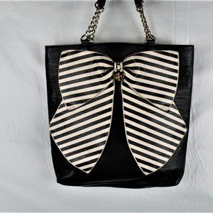 BETSEY JOHNSON LARGE BLACK WHITE STRIPE BOW TOTE BAG